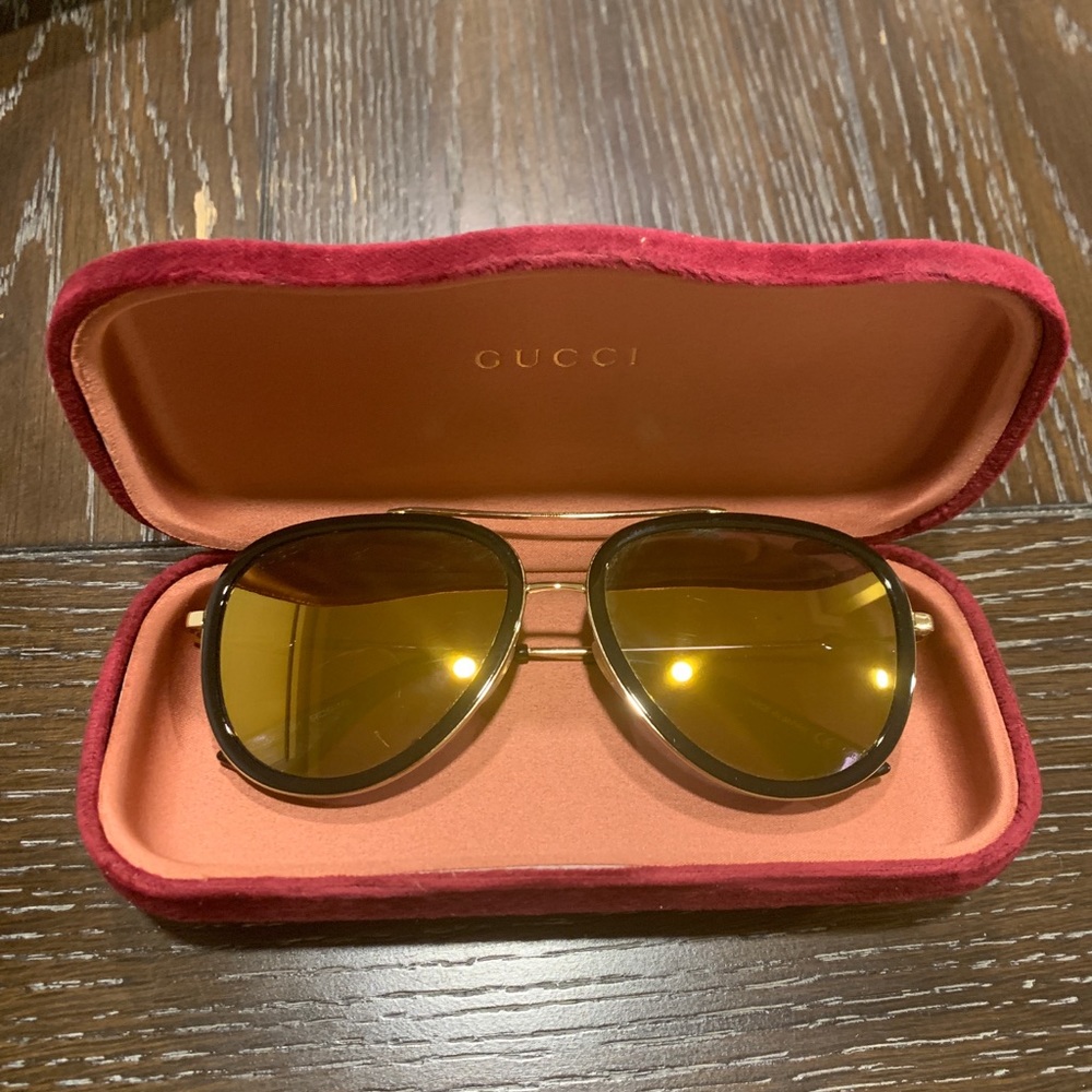 Gucci aviator sunglasses